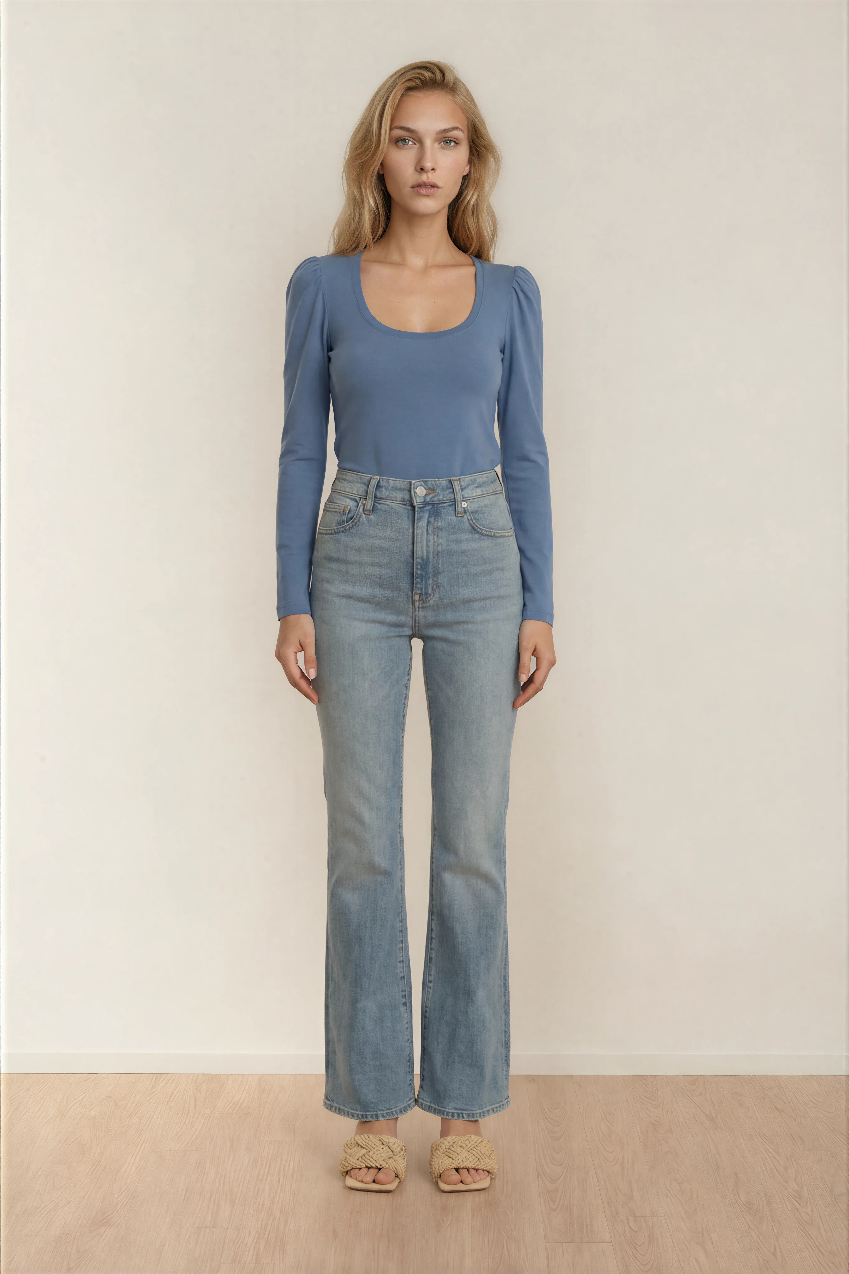 HANNAH SCOOP NECK LONG SLEEVE T SHIRT